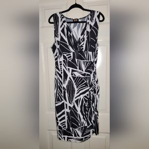 LORI MICHAELS Womens size XL abstract midi flowy dress Black and White